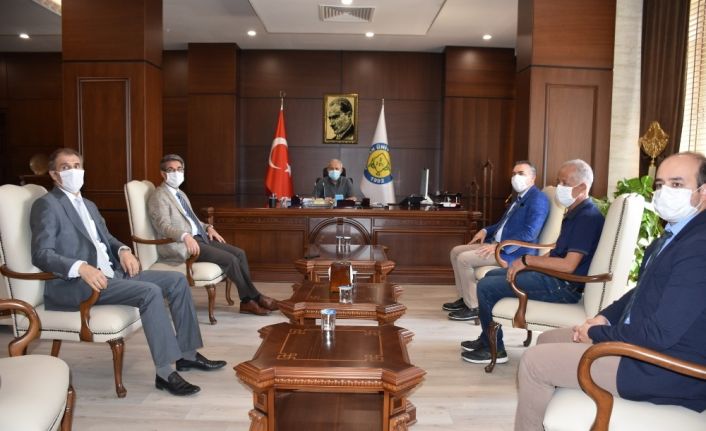 Harran Üniversitesi tarıma yön vermeye devam ediyor