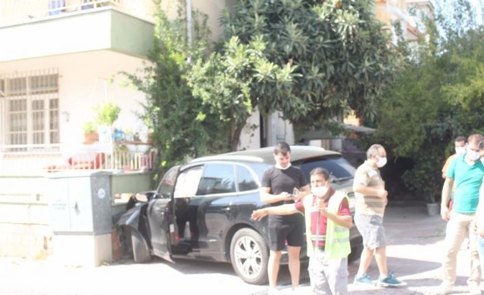 Hastaneye gitmek yerine vatandaşın verdiği buzlarla acılarını dindirmeye çalıştılar