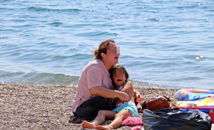 Karantinayı delip sahilde ortalığı birbirine katmıştı, Covid-19 testi pozitif çıktı