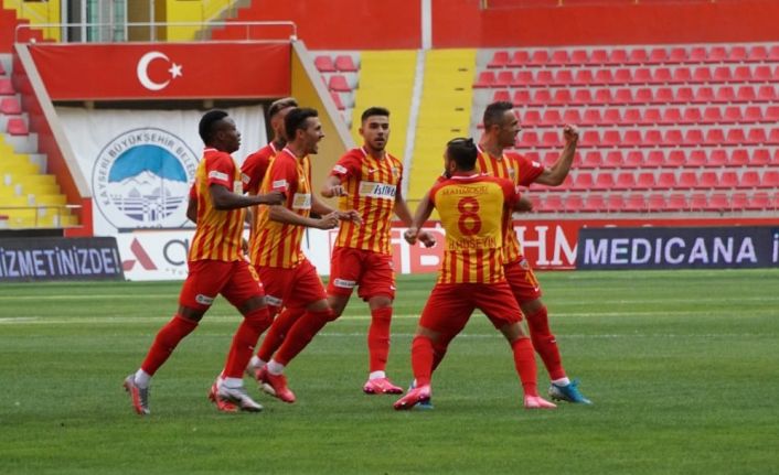 Kayserispor’un ilk golü Zoran’dan
