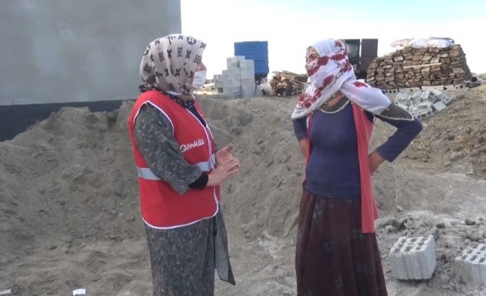 Kızılay’dan çadırda barınan engelli aileye yardım eli