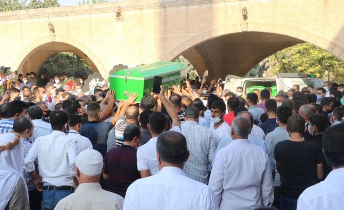 Korona virüs nedeniyle hayatını kaybeden İbrahim Toru Şanlıurfa’da defnedildi