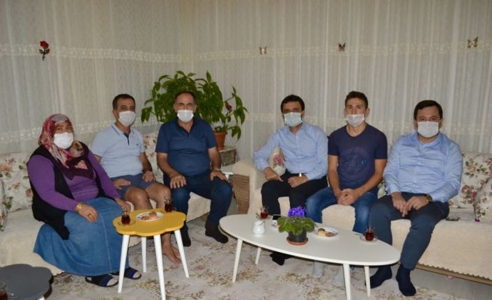 Köse ve Sancaktar, şehit ailesini ziyaret itti