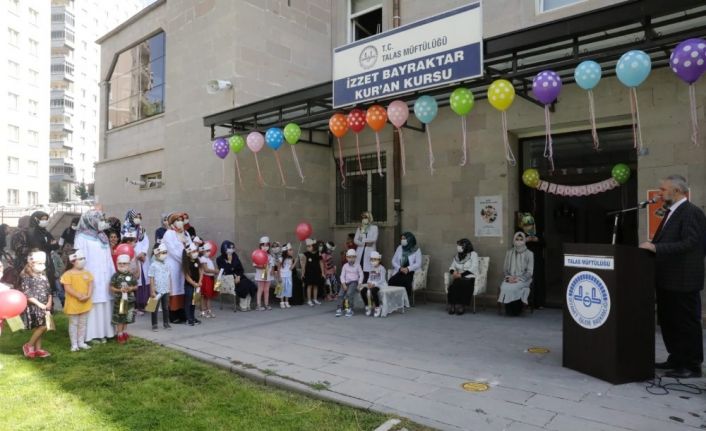 Kur’an kursları açılış programı Talas İzzet Bayraktar Kur’an Kur’an Kursu’nda yapıldı