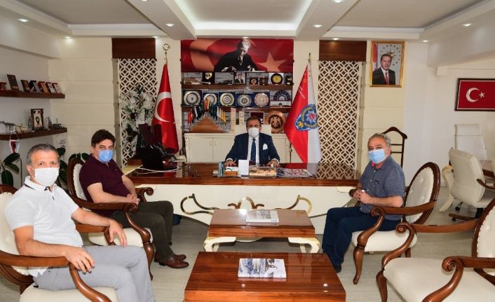 Kuyumcular Derneğinden "sahte altın" olayını çözen emniyete teşekkür ziyareti