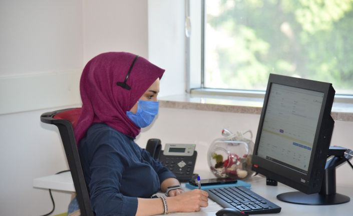 Manisa’da Covid-19 çağrı ve kriz merkezi hizmete girdi