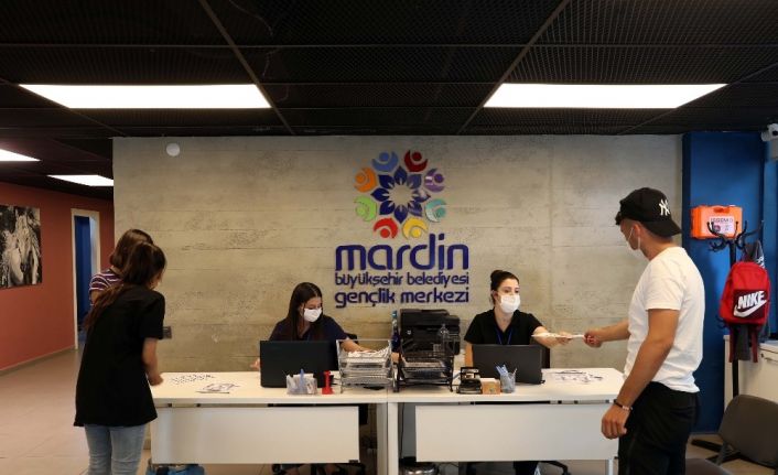 Mardin Büyükşehir Belediyesi Gençlik Merkezinde YKS kurslarına başvurular başladı