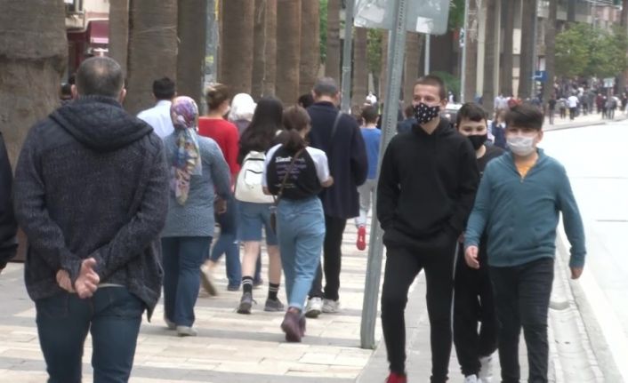 Maske ve sosyal mesafe kuralına uymayan bin 316 kişiye 1milyon 118 bin 360 TL ceza