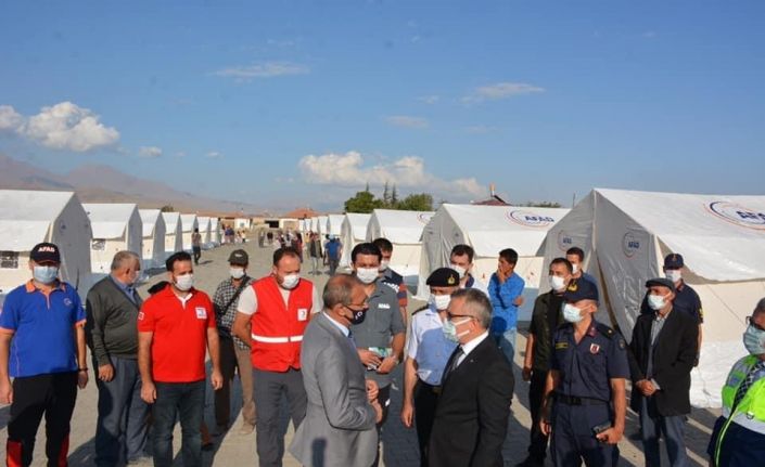 Niğde Valisi Şimşek: “Obruk köyü depreminde 17’si ağır 143 evde hasar var”