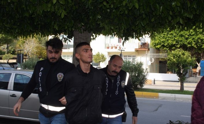 Öldürülen kocanın eşi cinayeti üstlendi, polis güvenlik kameralarından gerçek katili tespit etti