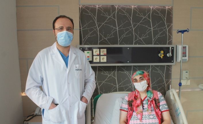 Op. Dr. Baran: “Çikolata kisti olan hastalar idrar yolları ve böbreklerini mutlaka kontrol ettirmeli”