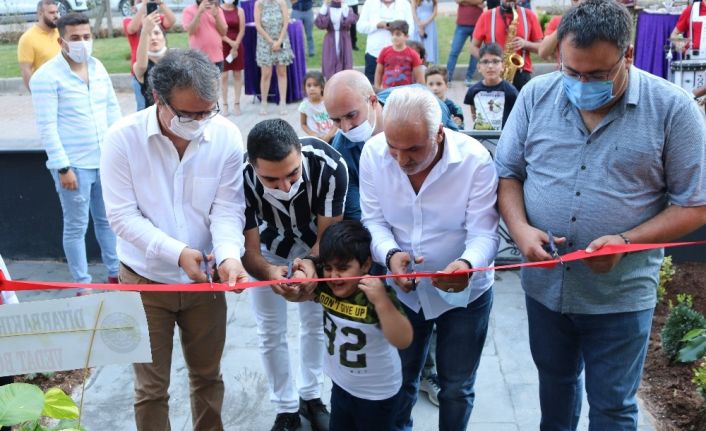 Otizmli torununa eğitim kliniği bulamadı, 1 milyon lira harcayarak kendisi yaptı