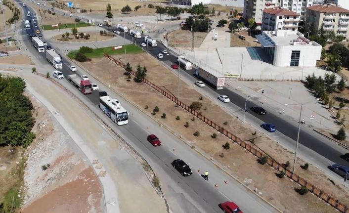 Otobüsler tek tek durduruluyor: 43 ilin geçiş noktasında "HES kodu" denetimi