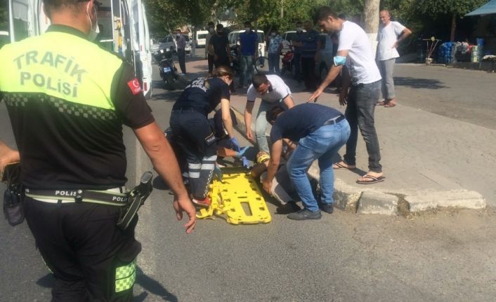 Otomobil ile motosiklet çarpıştı: 1 yaralı