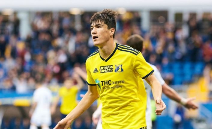 Özbek golcü Eldor Şomurodov, İtalyan ekibi Genoa’ya transfer oluyor