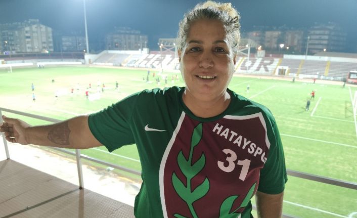 (Özel haber) Süper Lig’in tek kadın amigosu, yeniden tribünlere kavuşmak istiyor