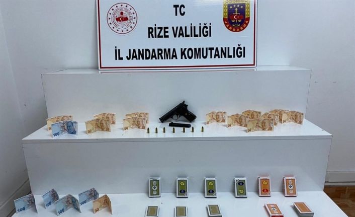 Pandemide evde kumar oynadılar, toplam 37 bin 350 Tl para cezasına çarptırıldılar
