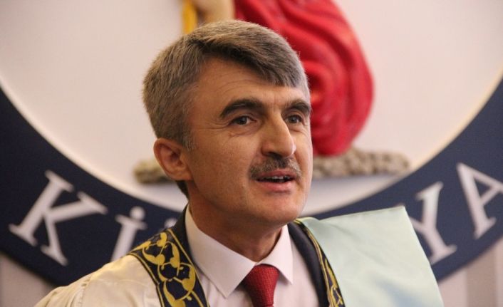 Rektör Kazım Uysal: "Uzaktan eğitim bizim için bir zorunluluktu"