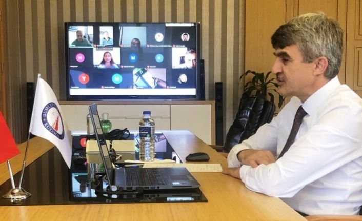 Rektör Uysal: “Yunanistan 100 yıl önce de maşaydı, şimdi de maşa”