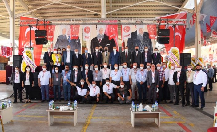 Salihli MHP’de Mehmet Akın güven tazeledi