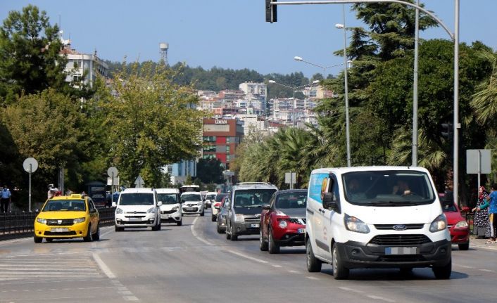 Samsun’da trafiğe kaydı yapılan her 2 araçtan 1’i beyaz renk