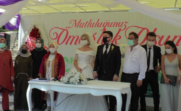 Sancaktepe’de 3 yeni açık hava mekanı evlenecek çiftlerin buluşma noktası oldu