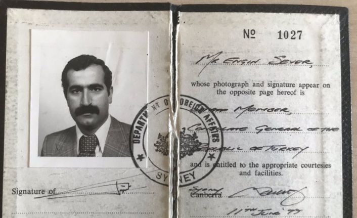 Şehit polis memuru Engin Sever’in diplomat kimlik kartı ailesine teslim edildi