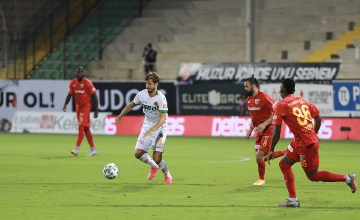 Süper Lig: Aytemiz Alanyaspor: 1 - Hes Kablo Kayserispor: 0 (İlk yarı)