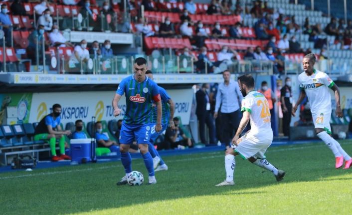 Süper Lig: Çaykur Rizespor: 0 - Aytemiz Alanyaspor: 0 (İlk yarı)