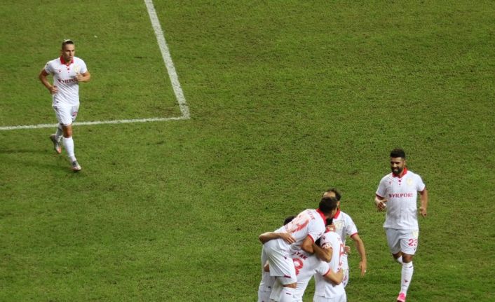 TFF 1. Lig: Samsunspor: 3 - Ümraniyespor: 0