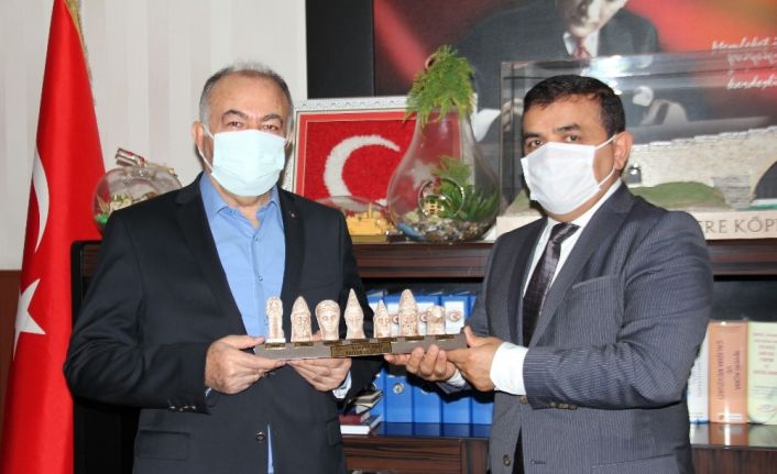 Türkiye Yol-İş Genel Başkanı Ağar, Genel Sekreter Işık ile bir araya geldi