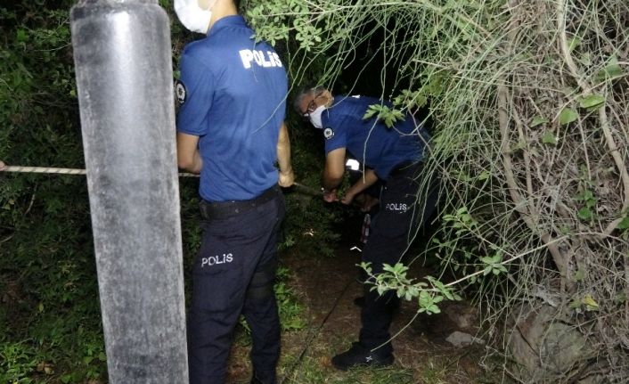 Tuvalet ihtiyacını gidermeye giderken 15 metrelik uçuruma yuvarlandı