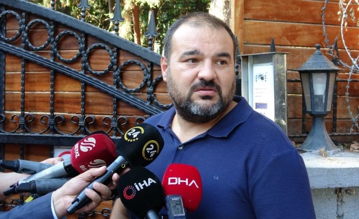 Ünlü şarkıcı Halil Sezai’nin darp ettiği 67 yaşındaki Meriç’in oğlu basın mensuplarına konuştu
