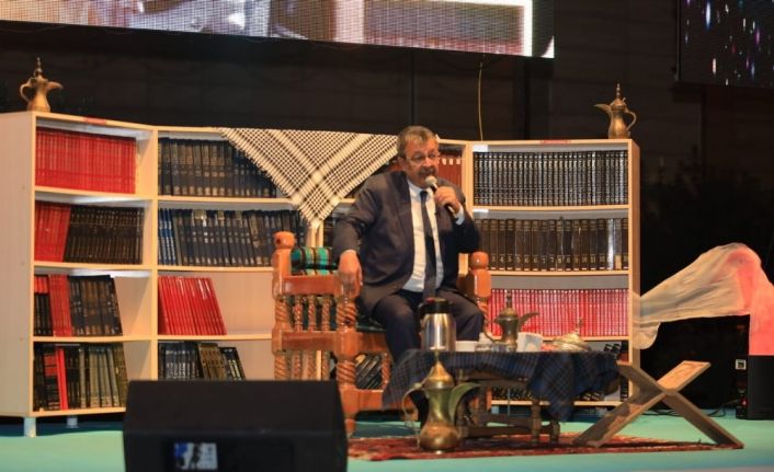 Ünlü yazar Şanlıurfalılarla buluştu