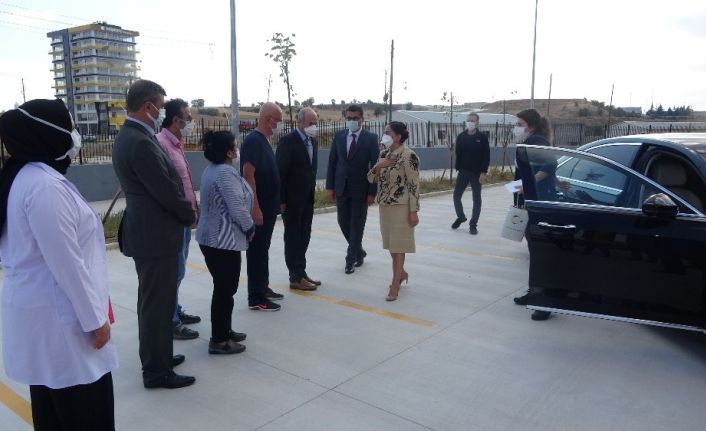 Uşak Eğitim Araştırma Hastanesi ek binası hizmete girdi