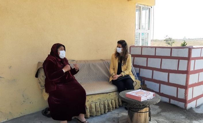 Vali Hüseyin Öner’in eşi Zehra Mine Öner, Damal ilçesinde ziyaretlerde bulundu