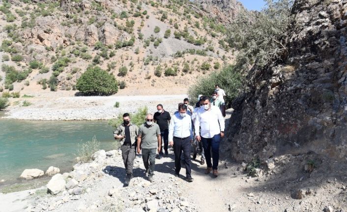 Van Büyükşehir Çatak’ta 5 yeni köprü inşa ediyor