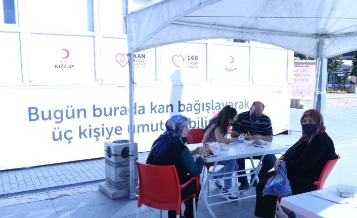 Yunus Fikret Yavuz: “Kan stokları tükeniyor, bağışa karşı duyarlı olunmalı”