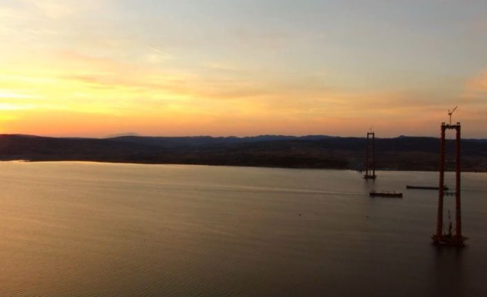 1915 Çanakkale Köprüsü’nde gün batımı havadan görüntülendi