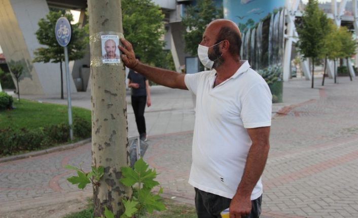 2 gündür "Camiye gidiyorum" diye evden çıkan alzheimer hastası babasını arıyor