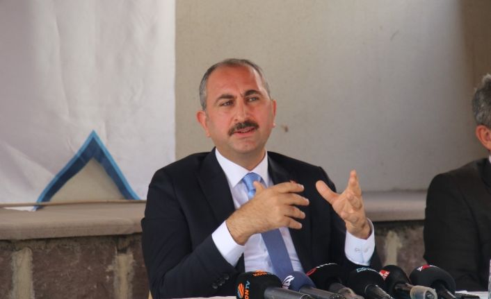 Adalet Bakanı Gül: “AİHM’nin vermiş olduğu karar, siyasi bir karar. AİHM’in verdiği kararın kabul edilebilir bir yanı yoktur”