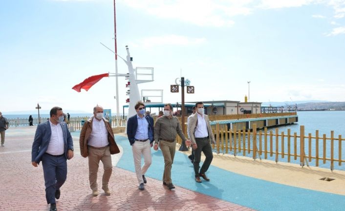 AK Partili Belediye Başkanı, CHP, MHP ve İYİ partili başkanları davet edip projelerini gezdirdi