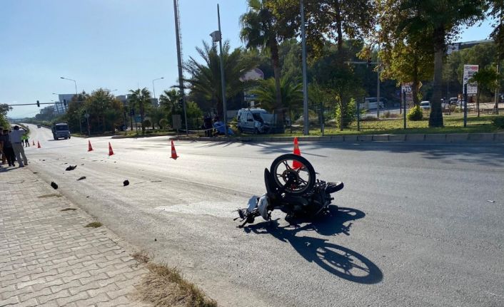 Alanya’da hafif ticari araç ile motosiklet çarpıştı: 1 ölü