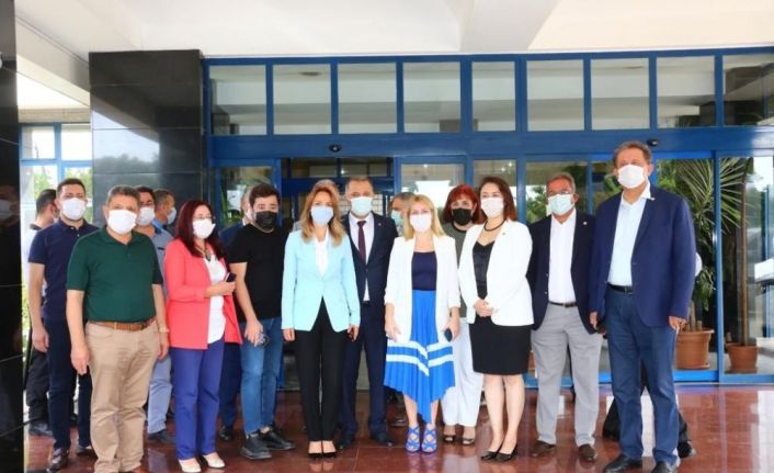 AÜ Rektörü Prof. Dr. Özkan: "Başkan Böcek tedaviye cevap veriyor"