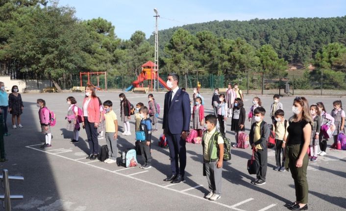 Başkan Gökhan Yüksel, Yüz Yüze Eğitimin ilk gününde öğrencileri yalnız bırakmadı