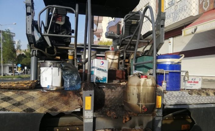 Batman’da yol yapım ekibine saldırı, asfalt makinesini yakmaya çalıştı