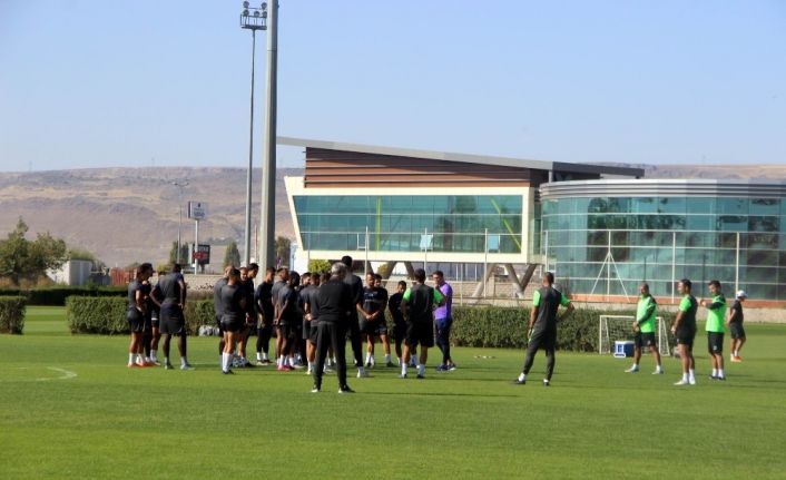 Bayram Bektaş: "Beni en çok üzen şey oyun planını sahaya yansıtamamak"