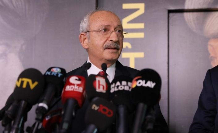 CHP lideri Kemal Kılıçdaroğlu, Fatih Sultan Mehmet tablosunun ön gösterimine katıldı