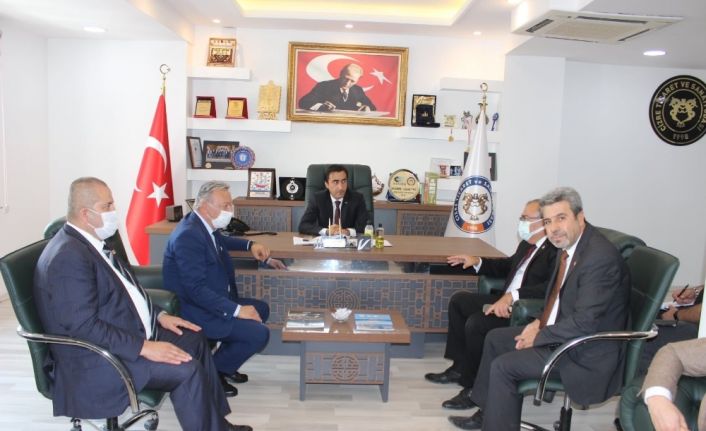 CHP’li milletvekilleri, Cizre TSO Başkanı Sevinç ile görüştü