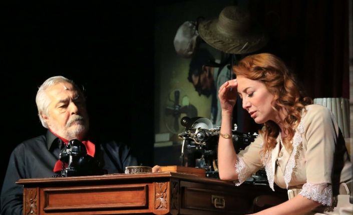 Efeler’de tiyatro şöleni “Güneyli Bayan” ile sona erdi